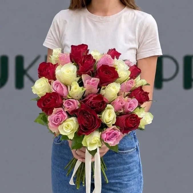 35 роз микс Африка