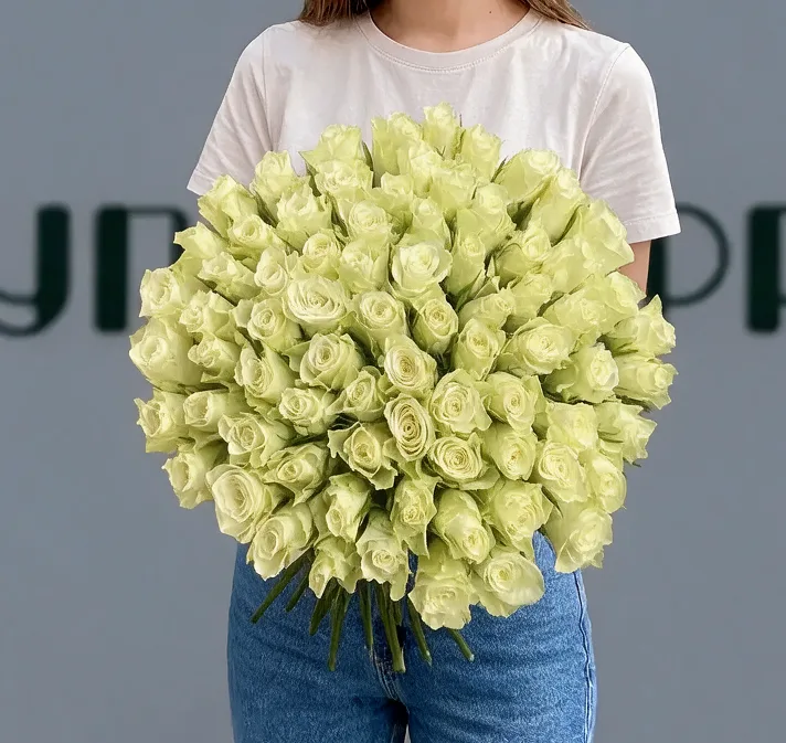 75 белых роз Африка
