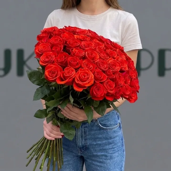 51 роз Nina на ленте